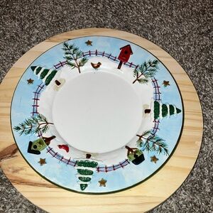 YANKEE CANDLE COMPANY WINTER BIRDHOUSES & PINE TREES CANDLE PLATE 8” ROUND